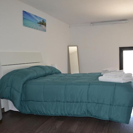Endless Summer Apartments スカンツァーノ・イオーニコ エクステリア 写真